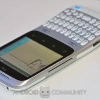 HTC-ChaCha-and-HTC-Salsa-Facebook-phone-hands-on-05-AndroidCommunity