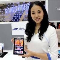 Samsung-7-inch-super-amoled-in-galaxy-tab-prototype