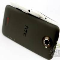 htc-one-x-black-white-26htc-one-x-ac–540×357