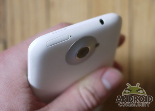 HTC One (AT&T) Review