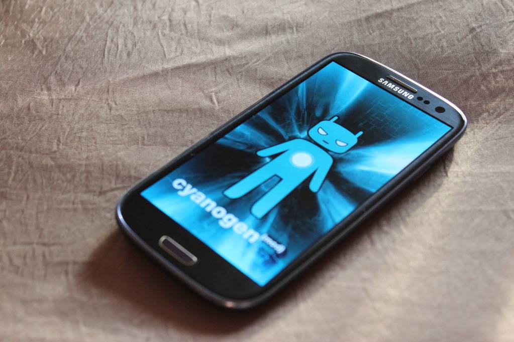 Samsung s3 CYANOGENMOD. Перепрошивка Samsung s3 i9300 на 5 андроиде.