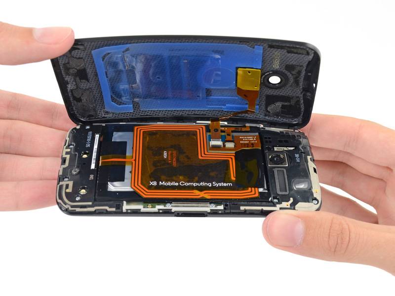 Moto X iFixit teardown reveals the X8 computing system, lots of glue - Android Community