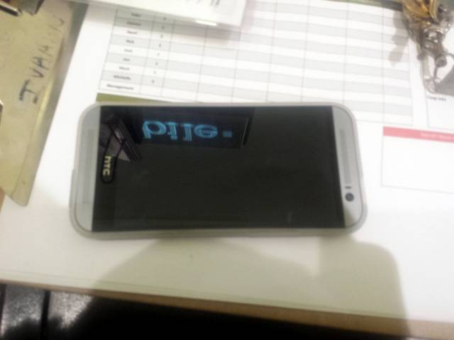htc-new-one-silver-2