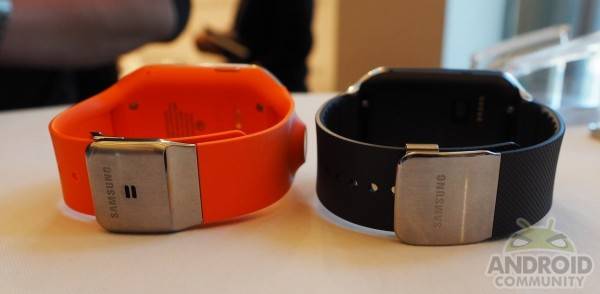 Galaxy Gear vs Gear 2