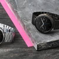 1_Moto_360_Two_MetalWatches_6712_1