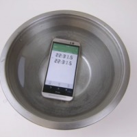 HTC One M9 Water Test