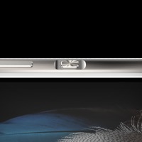 Huawei P8 lite – close up side buttons