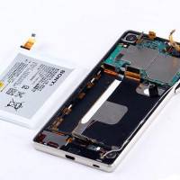 Sony-Xperia-Z4-Disassembly-_5