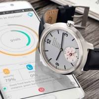 Helvetica 1 smartwatch