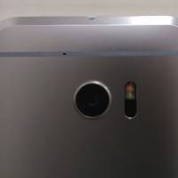 HTC One M10 a