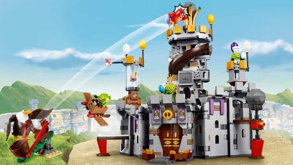 lego-angry-birds-movie-King-Pigs-Castle-75826_home-banner-2