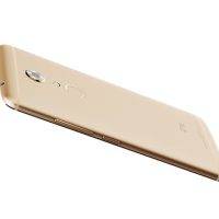 zte-axon-14