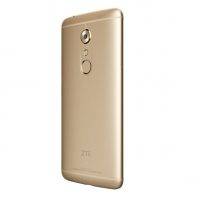zte-axon-16
