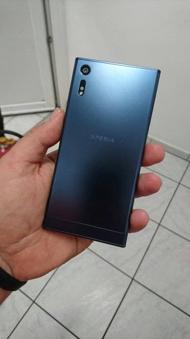 Sony-Xperia-F833X_1