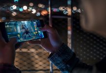 Razer Phone now available at the Microsoft Store online, offline Razer Phone Microsoft Store