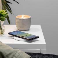 pad-white-sidetable
