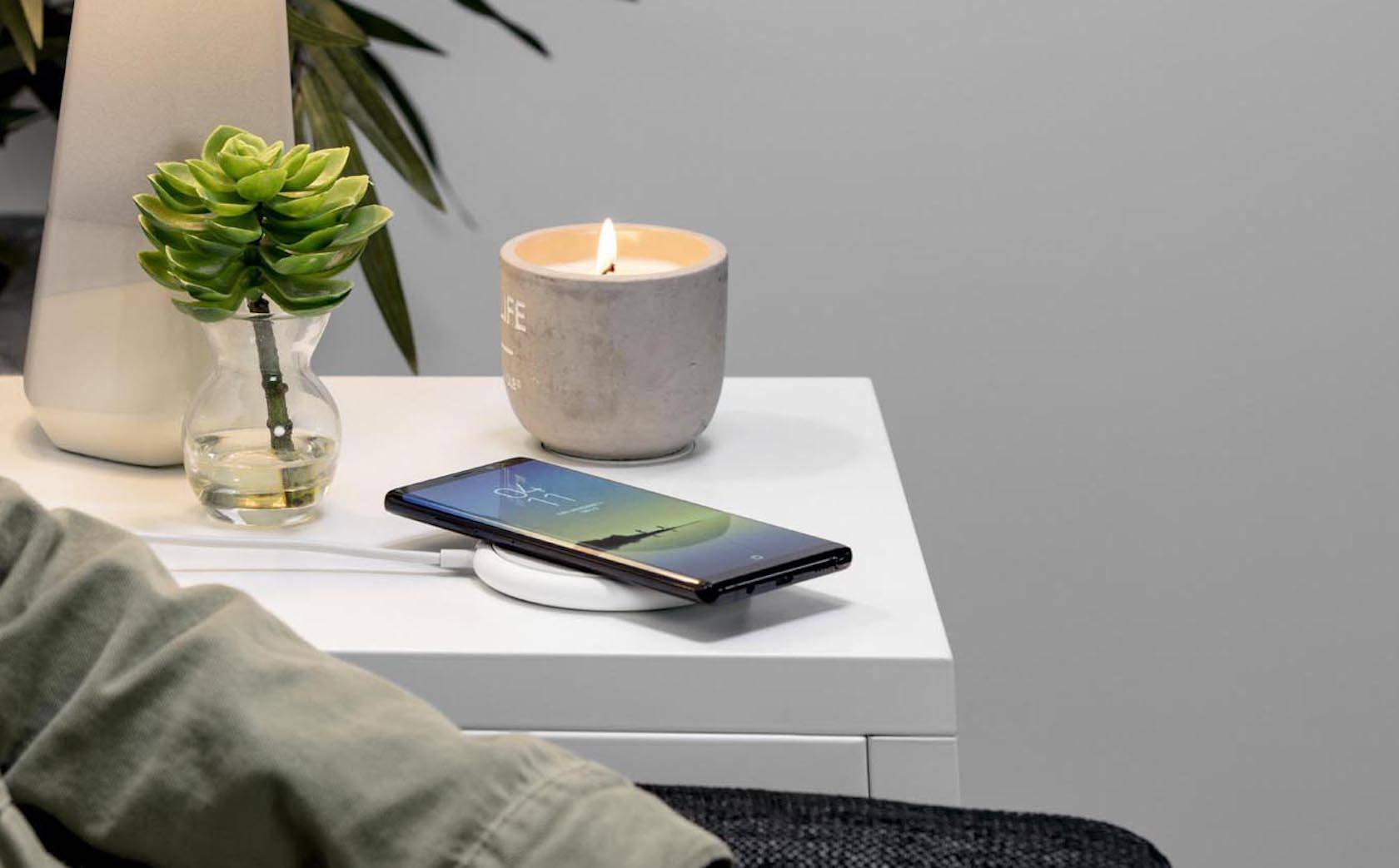 Mophie Charge Steam Pad+ brings 10W of wireless charging power