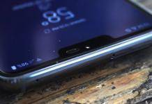 Android P Developer Preview 2 shows a dual notch option