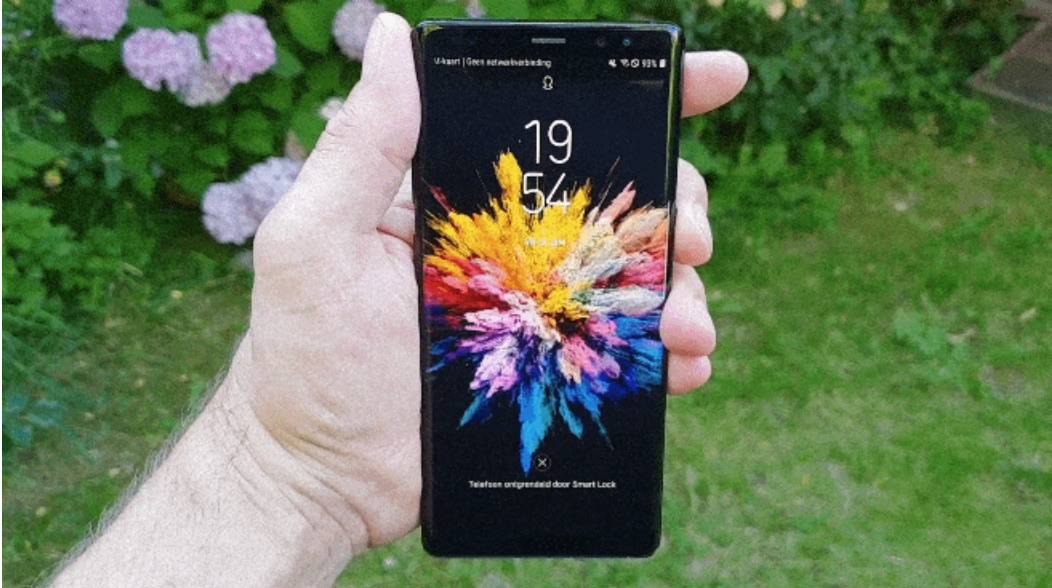 dynamic lock screen s9