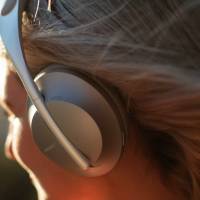 Bose Wireless Noise Cancelling Headphones 700 D