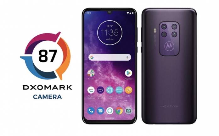 Motorola One Zoom