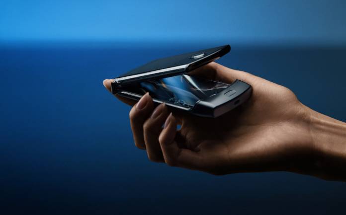 Motorola RAZR 5G phone concept