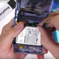 Samsung Galaxy Z Flip Teardown 10