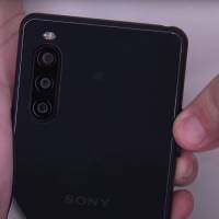 Sony Xperia 10 II Teardown 1