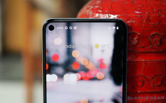 Pixel 5 phone suddenly turns back on while on the Pixel stand - Android
