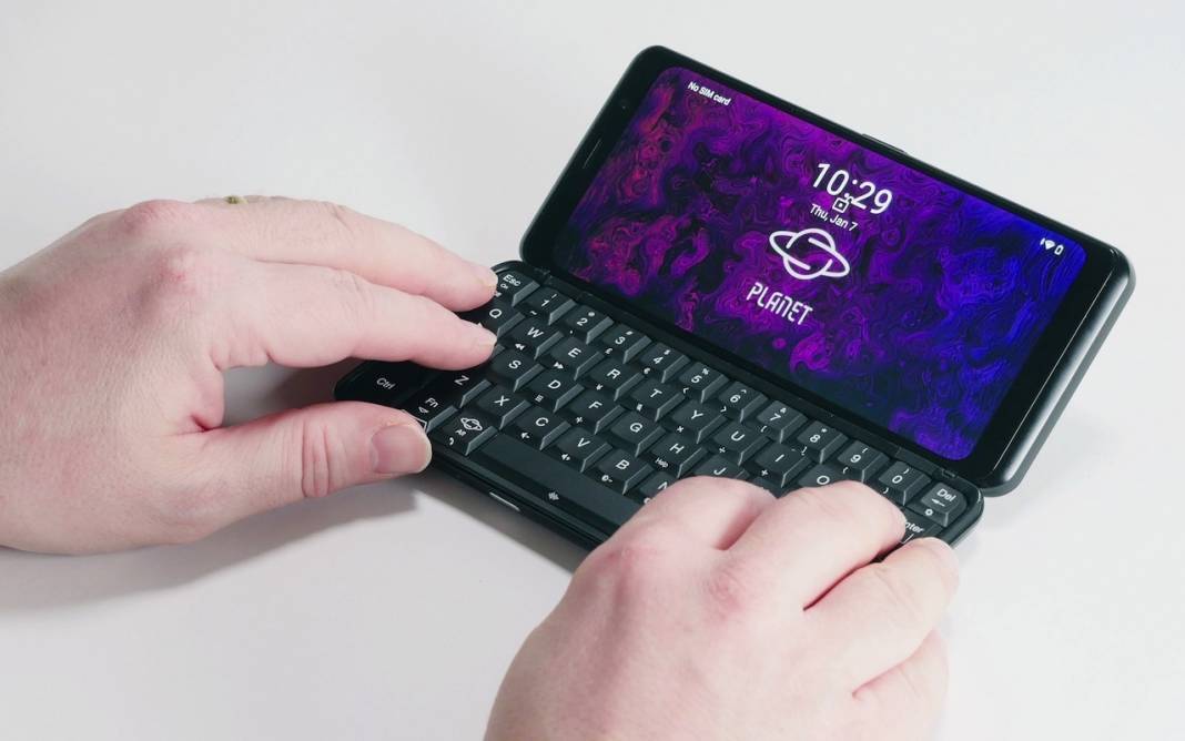 Astro Slide 5G Transformer First 5G phone with physical keyboard