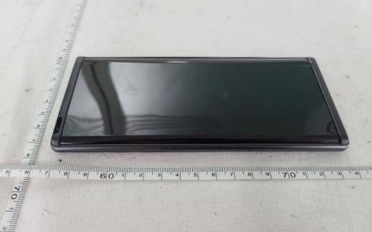 LG Rollable Phone LM-R910N Image