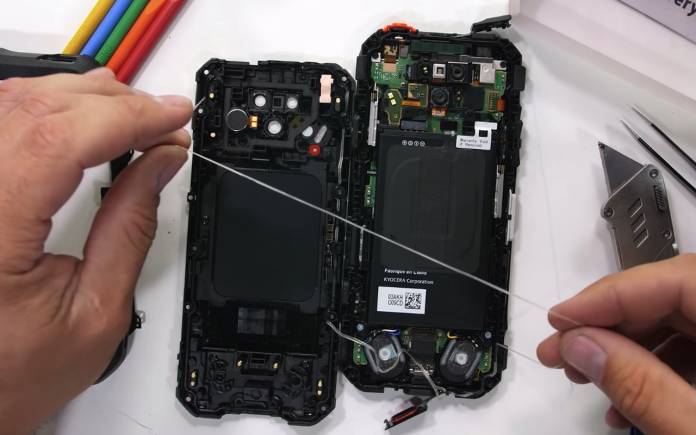 Kyocera Ultra 5G Teardown 2