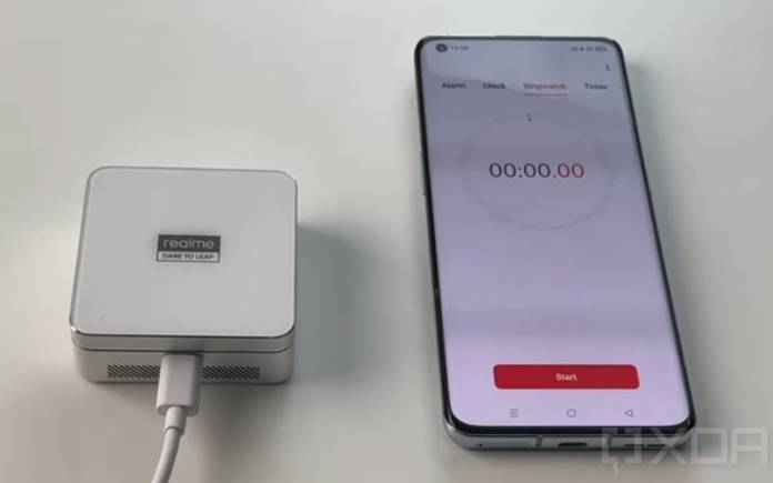 Realme MagDart Charging