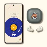 Samsung Galaxy Watch 4 Maison Kitsune Edition Galaxy Buds